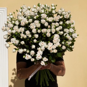 Букет из 27 кустовых роз (80 см) в Орехово-Зуево