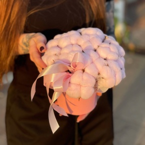 Композиция в шляпной коробке мини из хлопка в Орехово-Зуево