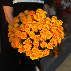 Букет из 51 оранжевой розы (70 см) в Орехово-Зуево