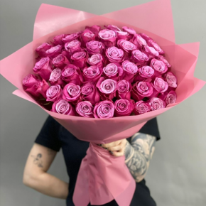 Букет из 51 розы Космик (60 см) в Орехово-Зуево