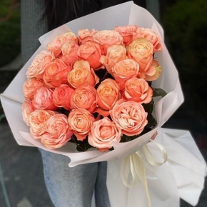 Букет из 23 пионовидных роз Эквадор сорта Кахала (60см) в Орехово-Зуево