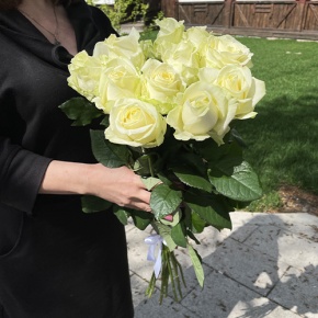 Букет из 11 белых роз (70 см) в Орехово-Зуево