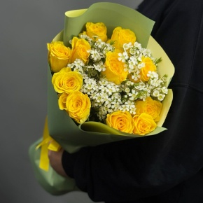 Букет "Нотка счастья" из лимонных роз и хамелациума (40 см) в Орехово-Зуево
