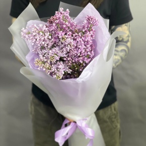 Букет из 9 веток ароматной сирени в Орехово-Зуево