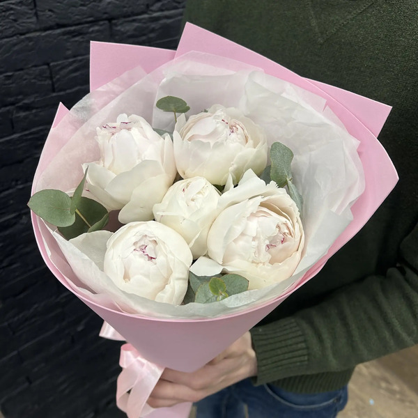 Букет из 5 пионов Одиле "Пломбир" в Орехово-Зуево