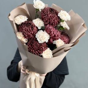 Букет из хризантем Бигоуди и диантусов в Орехово-Зуево