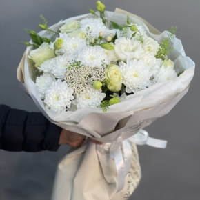 Букет "Меланхолия" из роз и хризантем в Орехово-Зуево