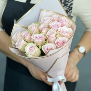 Букет из 15 пудровых роз Кения (40 см) в Орехово-Зуево