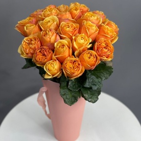 25 пионовидных огненных роз в конусе в Орехово-Зуево