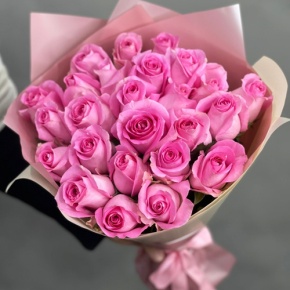 Букет из 25 розовых роз кения (40 см) в Орехово-Зуево