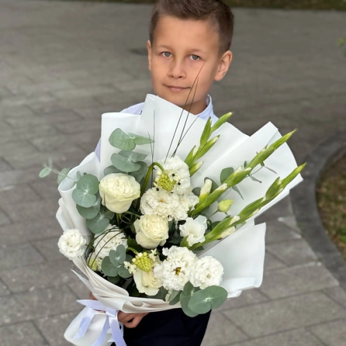 Букет на 1 сентября с гладиолусами, розами, эустомой и орнитогалумом в Орехово-Зуево