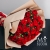 Букет 15 кустовых красных роз в Орехово-Зуево
