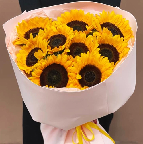 Букет "Солнечный рассвет" из 9 подсолнухов в Орехово-Зуево