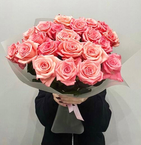 Букет из 21 розовой розы (50 см) в Орехово-Зуево
