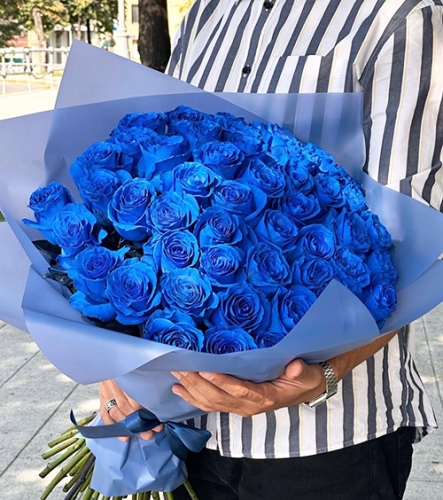 Букет из 51 синей розы Эквадор (60 см) в Орехово-Зуево