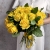 Букет из 25 лимонных роз с рускусом (40 см) в Орехово-Зуево